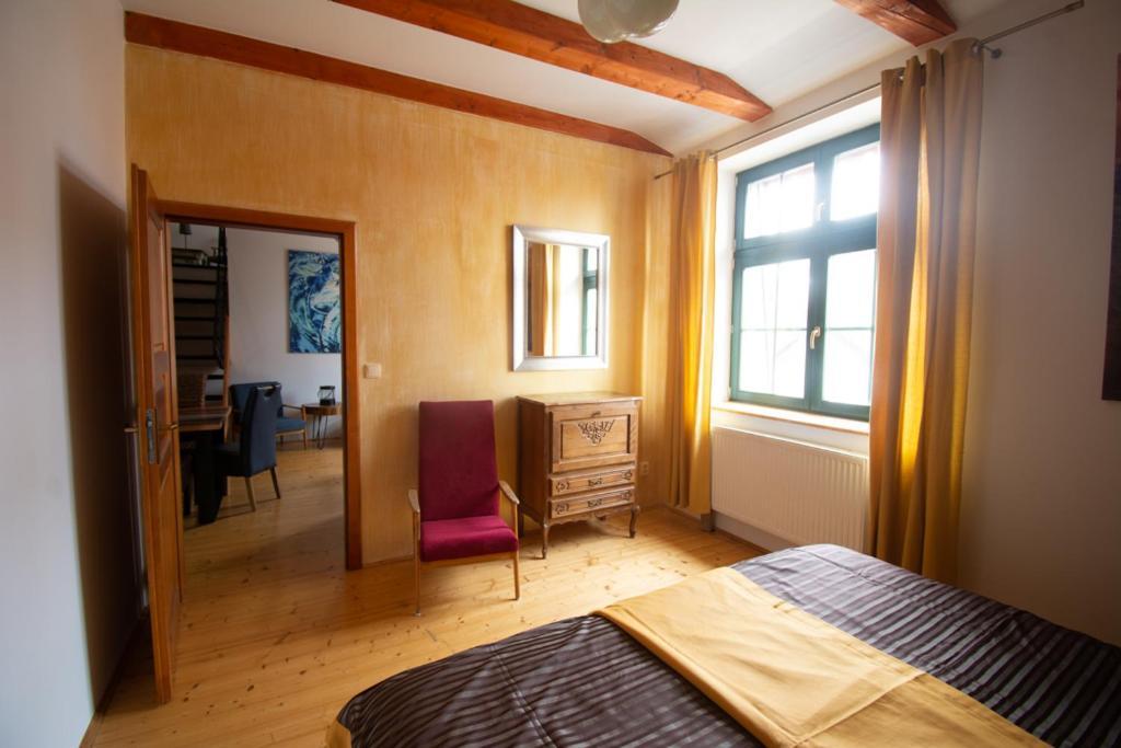 Sirius E In Center Of Cb Apartment *
